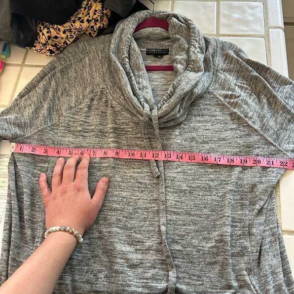 cozy Forever 21 Plus heather grey cowl neck pullover - Picture 8 of 11